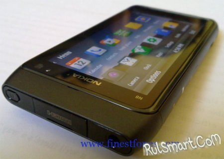 Nokia N8 в черном цвете