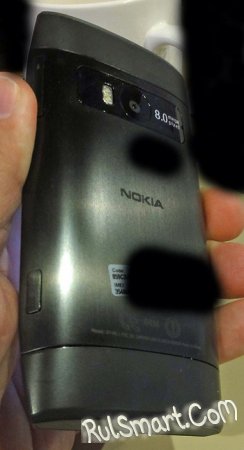  Nokia X7  