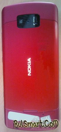    Nokia: Nokia 700