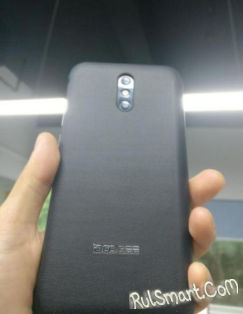 Doogee BL5000:   5050 /  Quick Charge 3.0