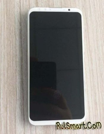 Meizu 16: первые фото нового смартфона в белой расцветке